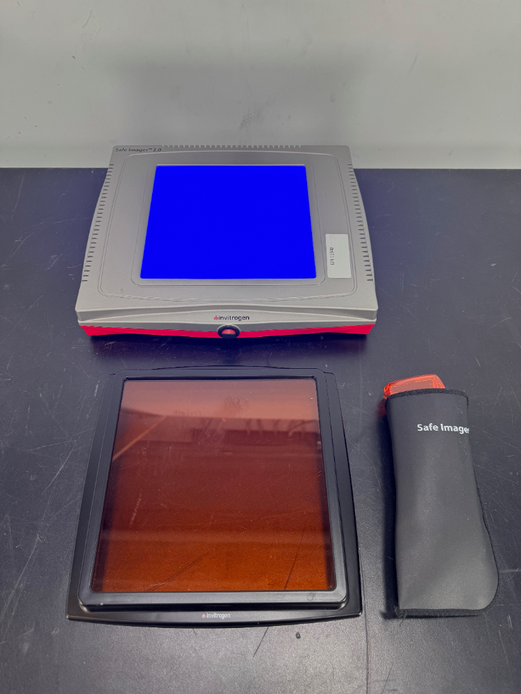 Image of Invitrogen Safe Imager 2.0 blue-light Transilluminator